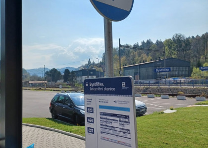 Příjezd k terminálu Bystřička náhradní trasou