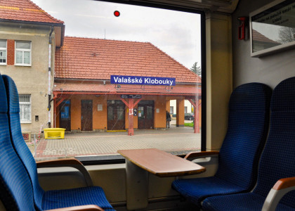 Uzavření vlakové pokladny ve Valašských Kloboukách